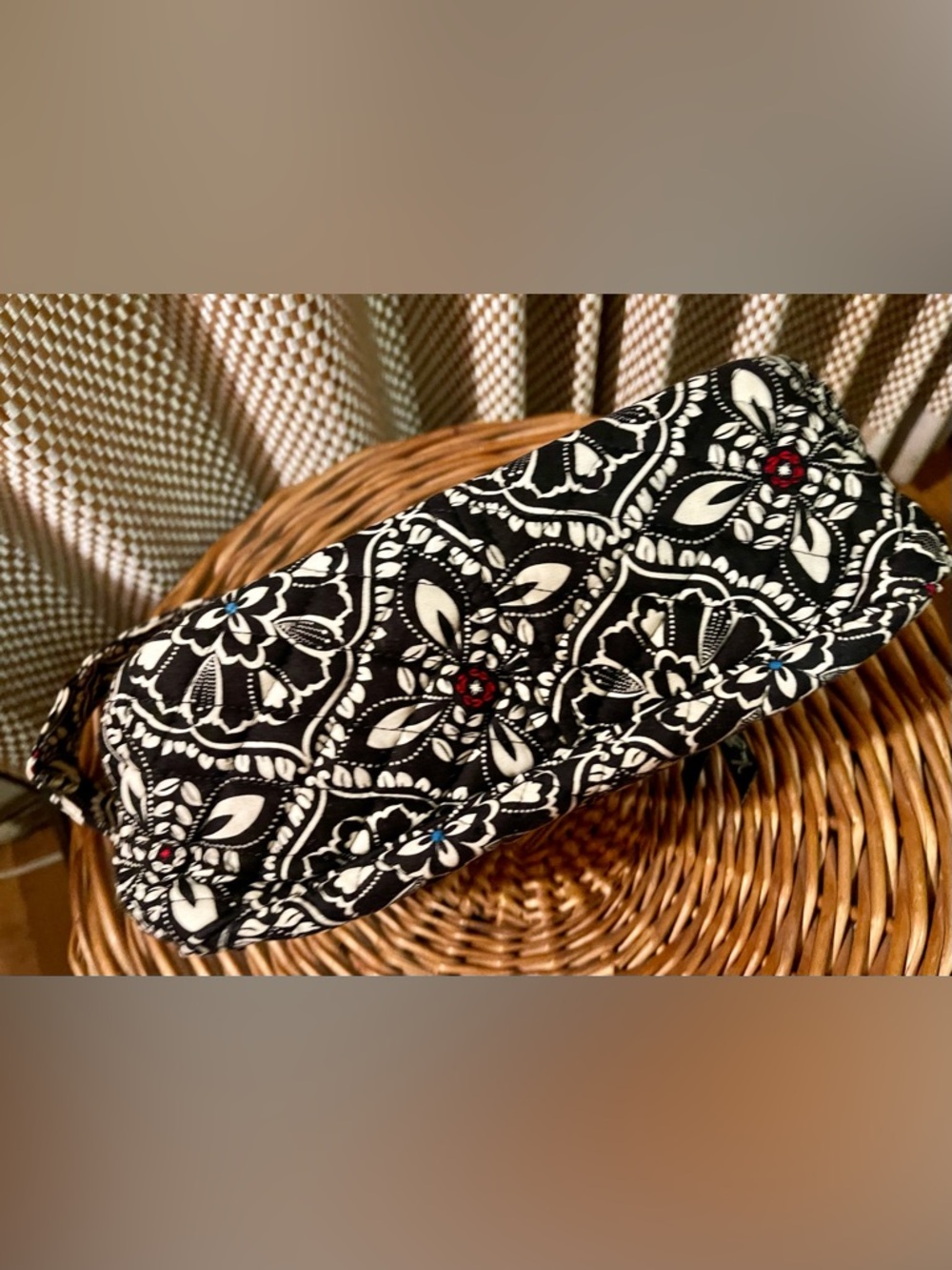 Vera Bradley Shoulder Bag,  "Barcelona" Pattern - Picture 4 of 6
